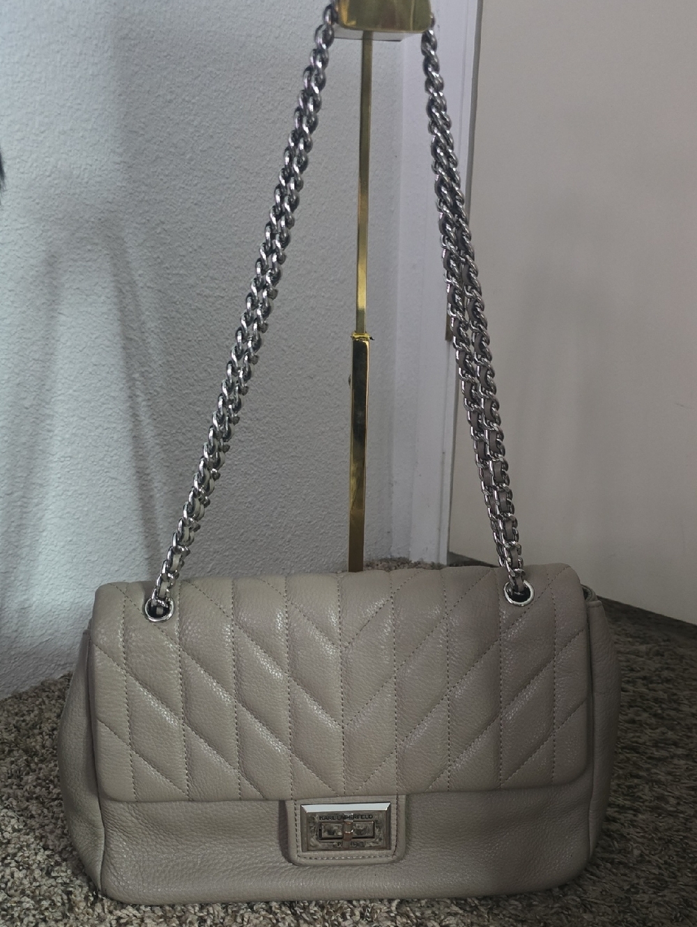 Karl Lagerfeld Taupe Quilted Leather Shoulder/Crossbody W/ Silver Hardware(V-G)✨
